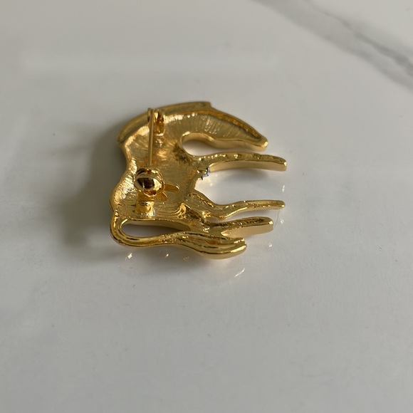 Fashion Zebra Brooch - Picture 5 of 5